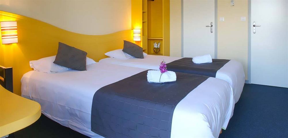 Enzo Hotels Chartres Mainvilliers By Kyriad Direct Экстерьер фото